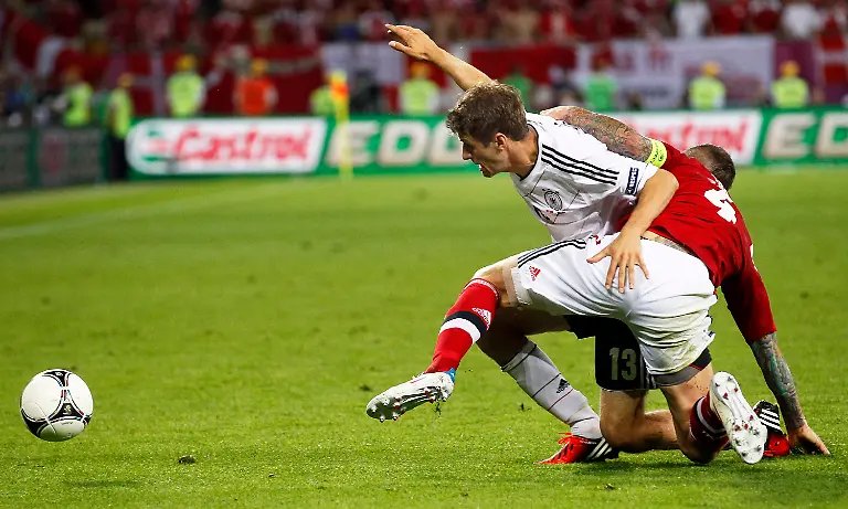 35em0003-jpg4903355300926062148