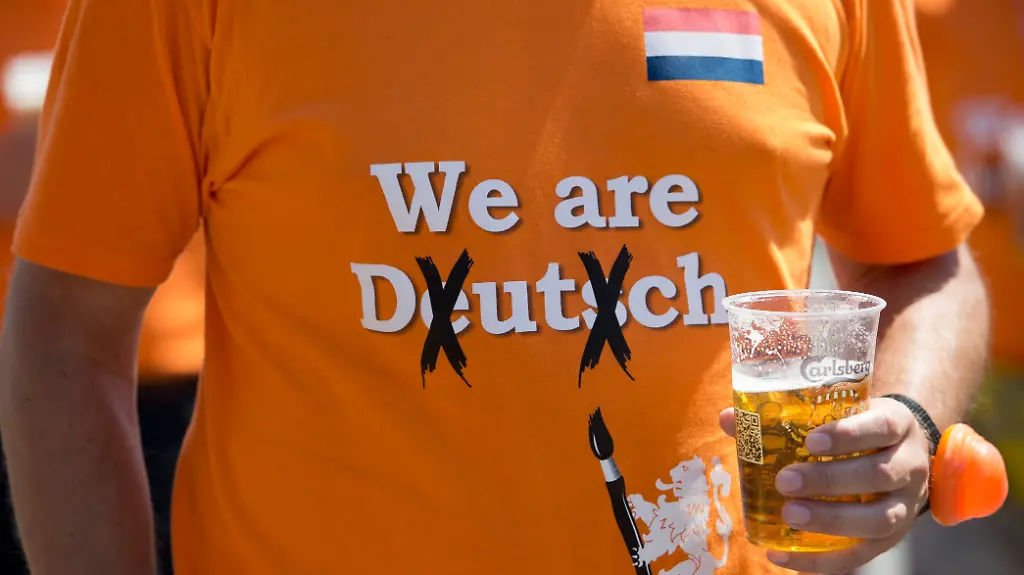 DI30160-20120613-jpg2978624778425048462