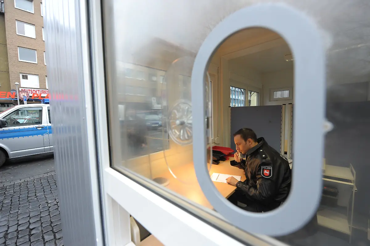 marstall-polizeicontainer