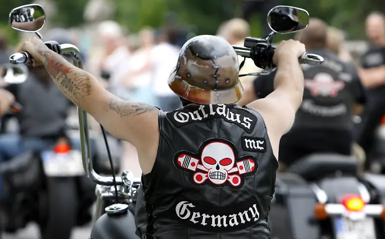 outlaws-trauerfeier-2009