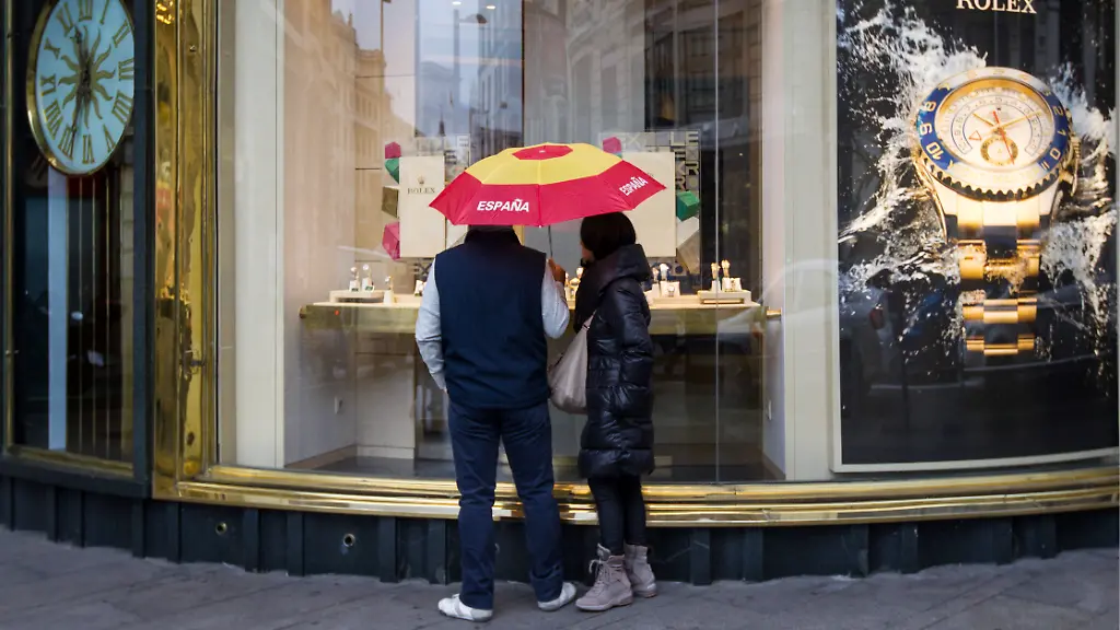 DI30086-20120611-jpg8603874565000216231