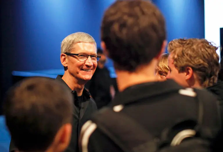 2012-06-11T195428Z-01-SFO952-RTRMDNP-3-APPLE-JPG1096246238474145632