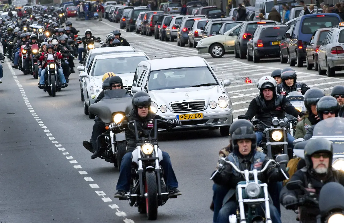 rob-schilder-beerdigung-2010