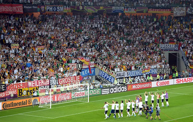 359b0922-jpg3509284923227210688