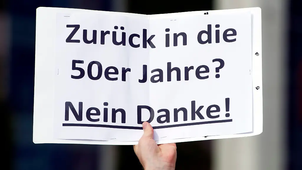 DI10223-20120606-jpg8570839545402399398