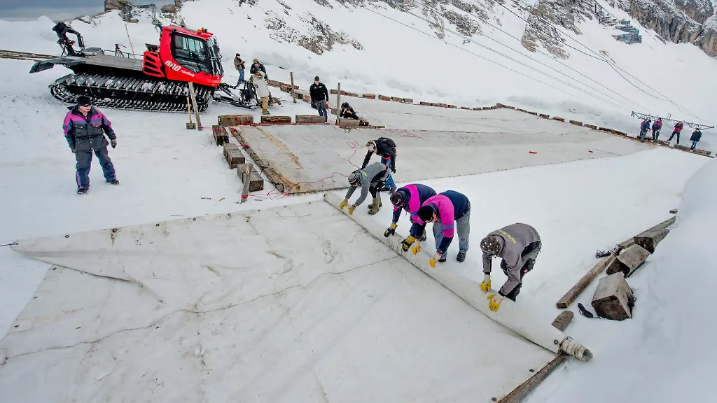 35701048-jpg8609977992682612099