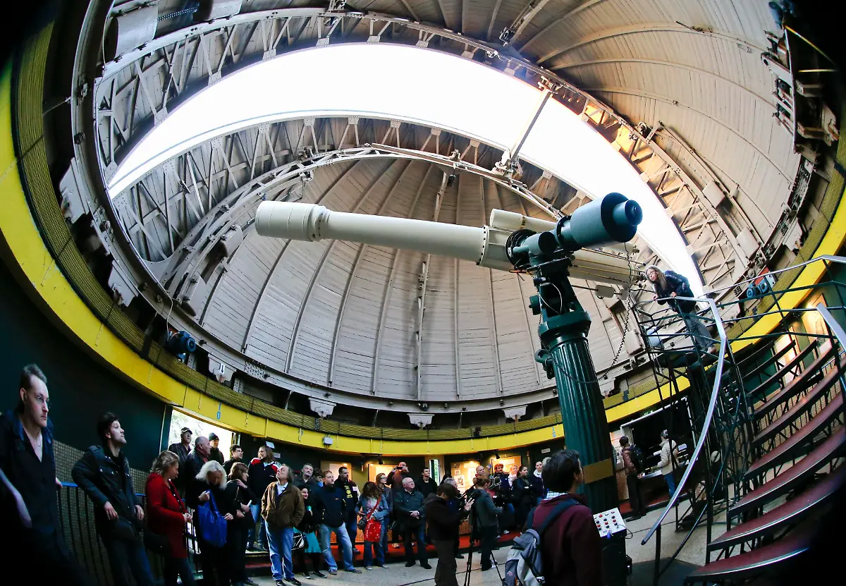 2012-06-06T064734Z-01-FAB07-RTRMDNP-3-SPACE-VENUS-JPG5552179993841885166