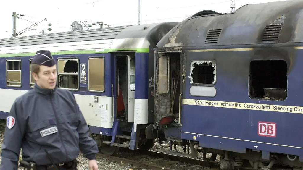 356g3235-jpg712341355975545064