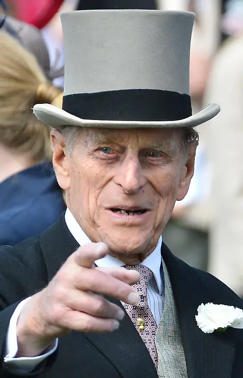 2012-06-04T165755Z-01-CLH108-RTRMDNP-3-BRITAIN-QUEEN-PRINCE-JPG1755716609691768673