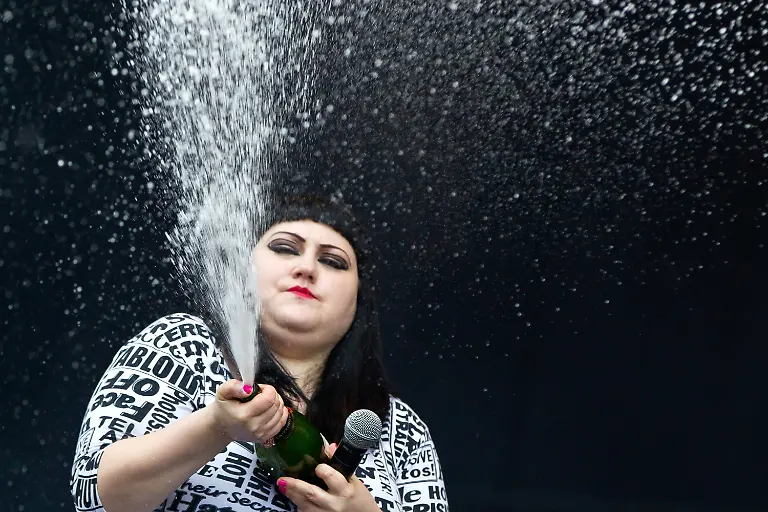 35565008-jpg3574109342585471131