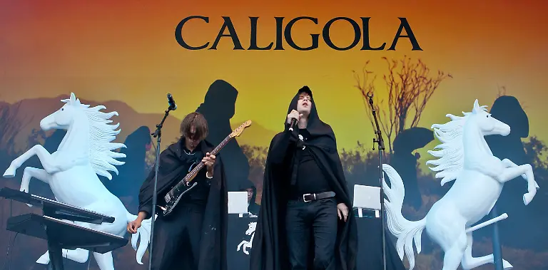 354l0118-jpg1235141964437598466