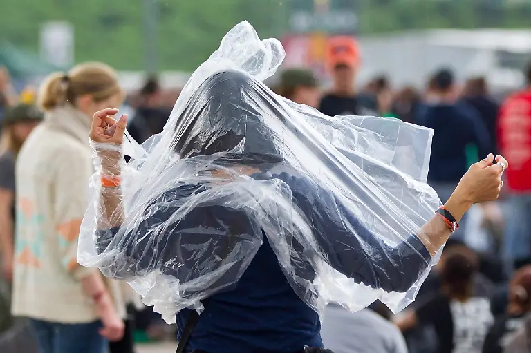 35543047-jpg1408337070191369614