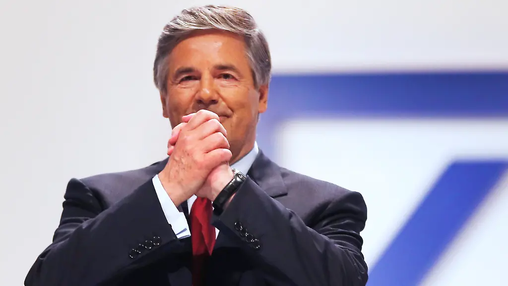 DAB1260-20120531-jpg1119542255098856732