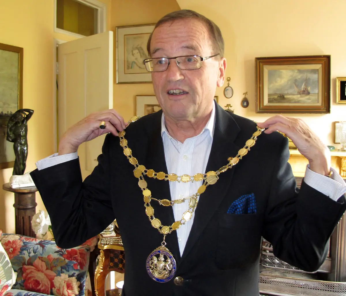 352t0541-jpg4602058774258139785