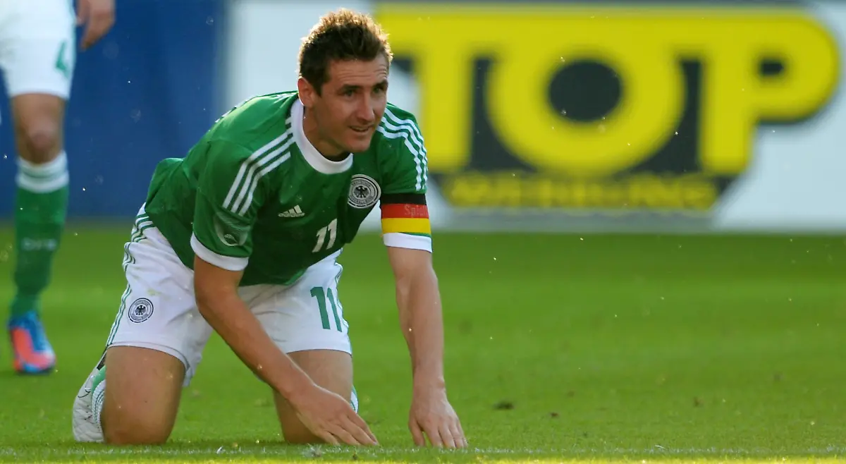 DI30004-20120527-jpg677925503353176171