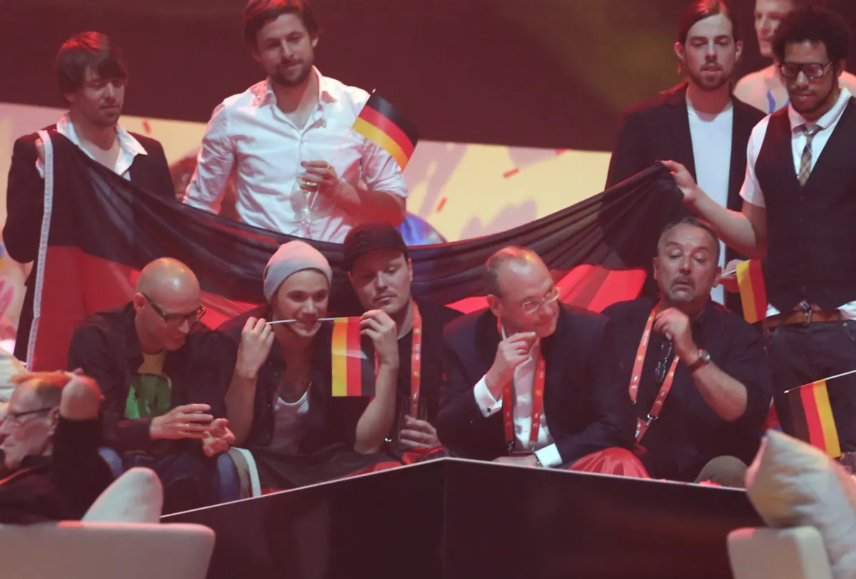 34zz5431-jpg2717737116692324070