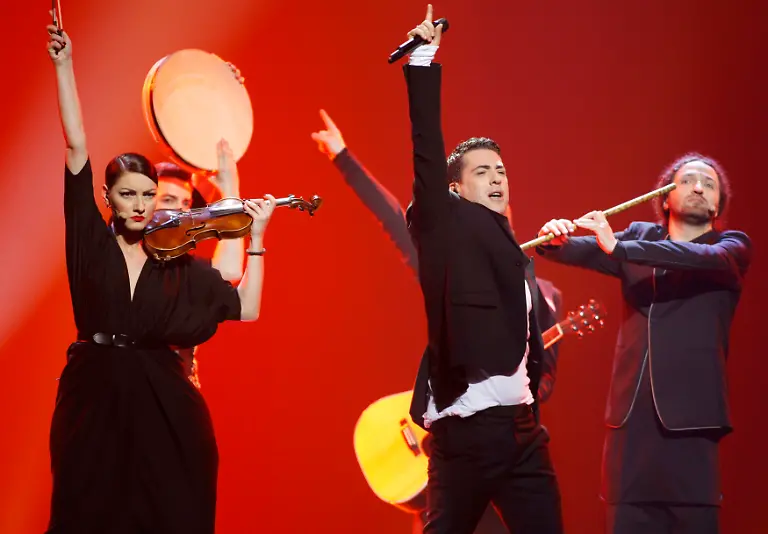 2012-05-26T205853Z-01-BAK73-RTRMDNP-3-AZERBAIJAN-EUROVISION-JPG2622267009465935503