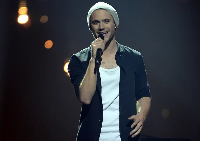 DI30504-20120526-jpg7684233687222248179