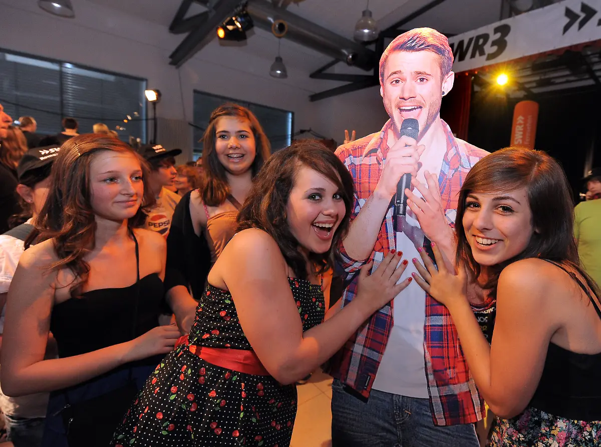 DI10211-20120526-jpg6099312510982881404