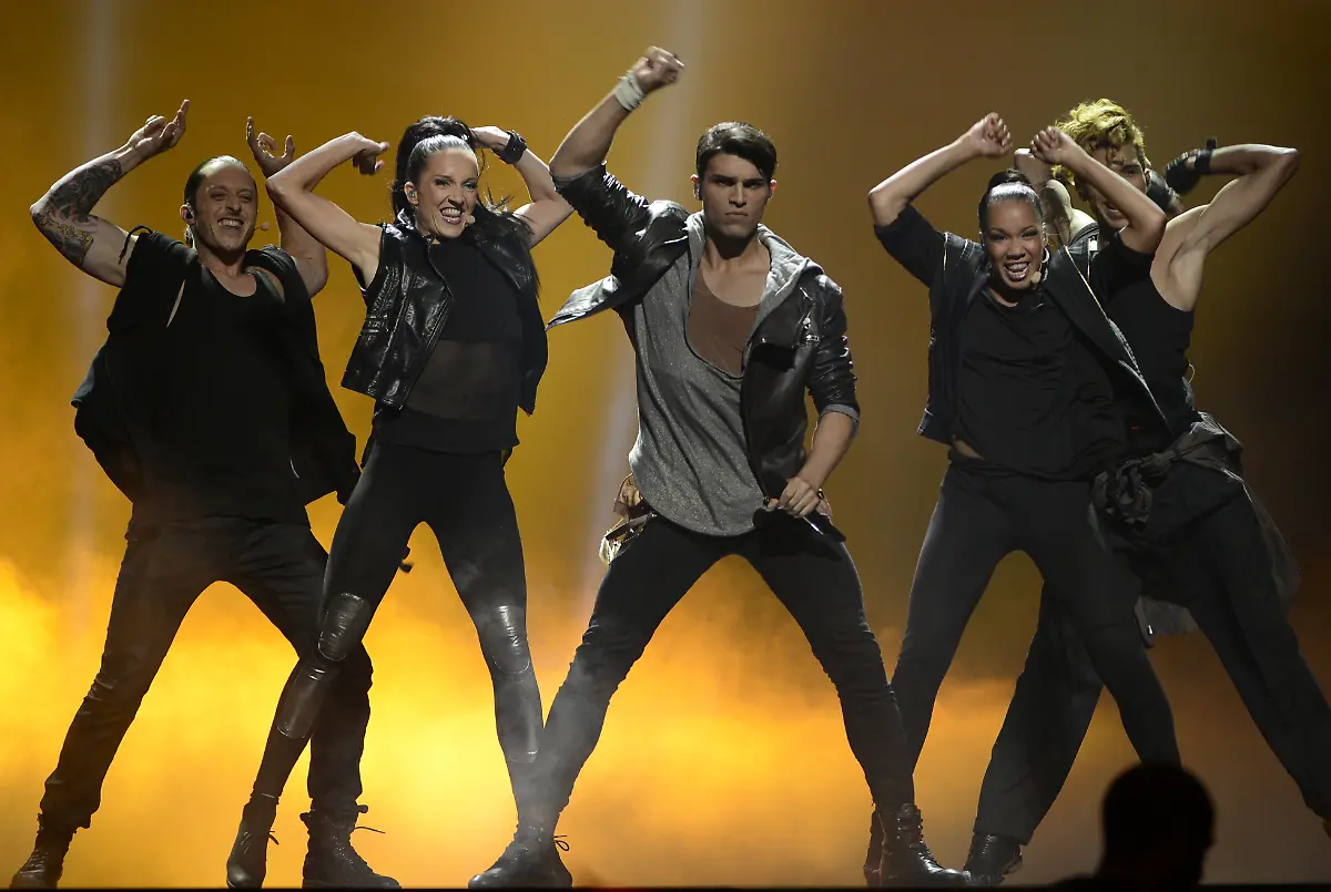 DI30489-20120526-jpg6193250143111627027