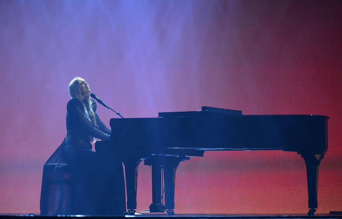 DI10242-20120526-jpg6235530803016825952