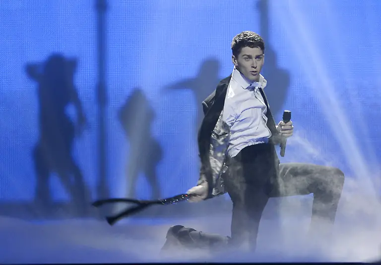 DI30460-20120526-jpg4317064989046203714