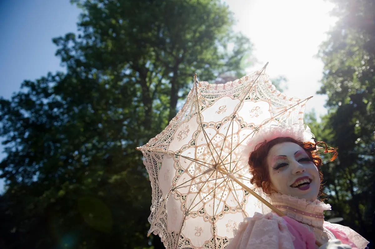 DI10282-20120525-jpg1830749832276465681