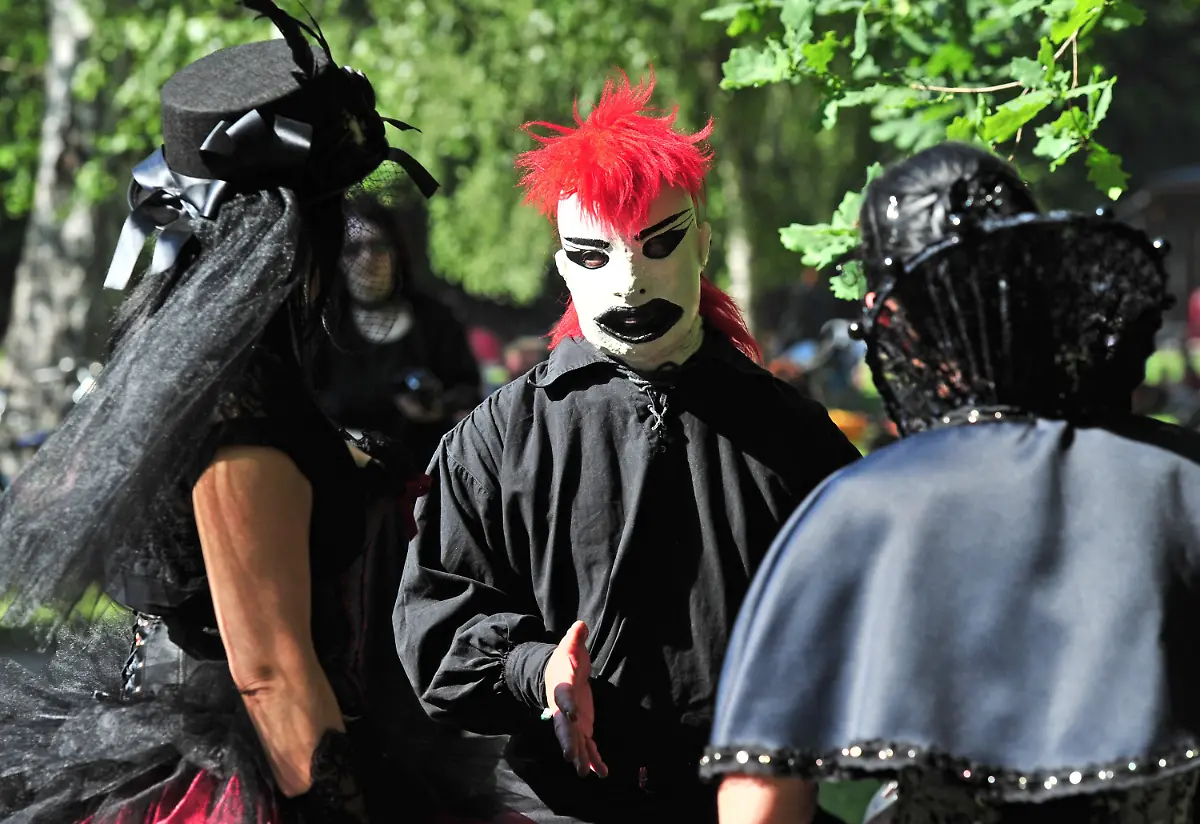 34z71351-jpg7237354034690263199