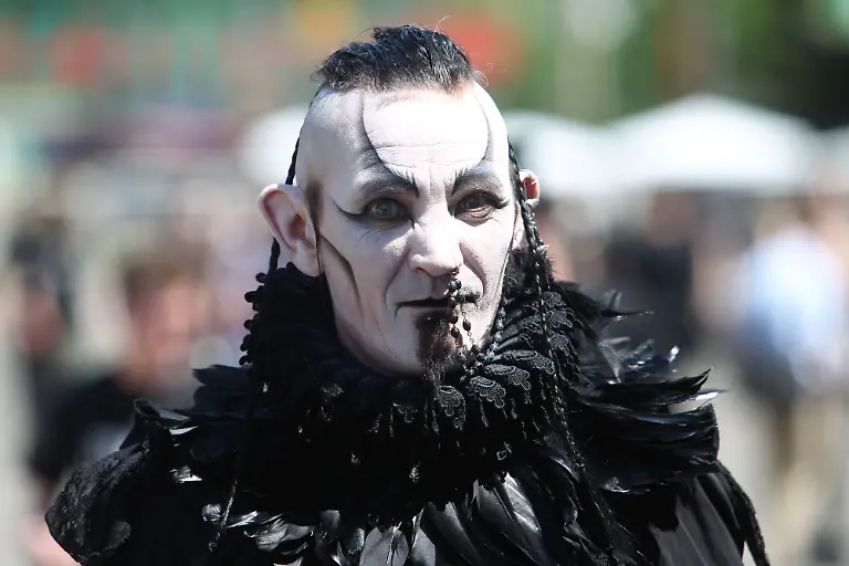 DI10207-20120525-jpg5926282819936403184