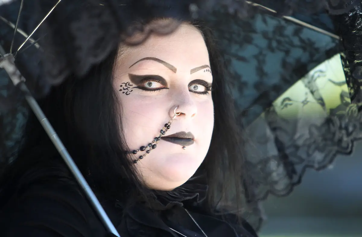 DI10197-20120525-jpg5819558003141448112