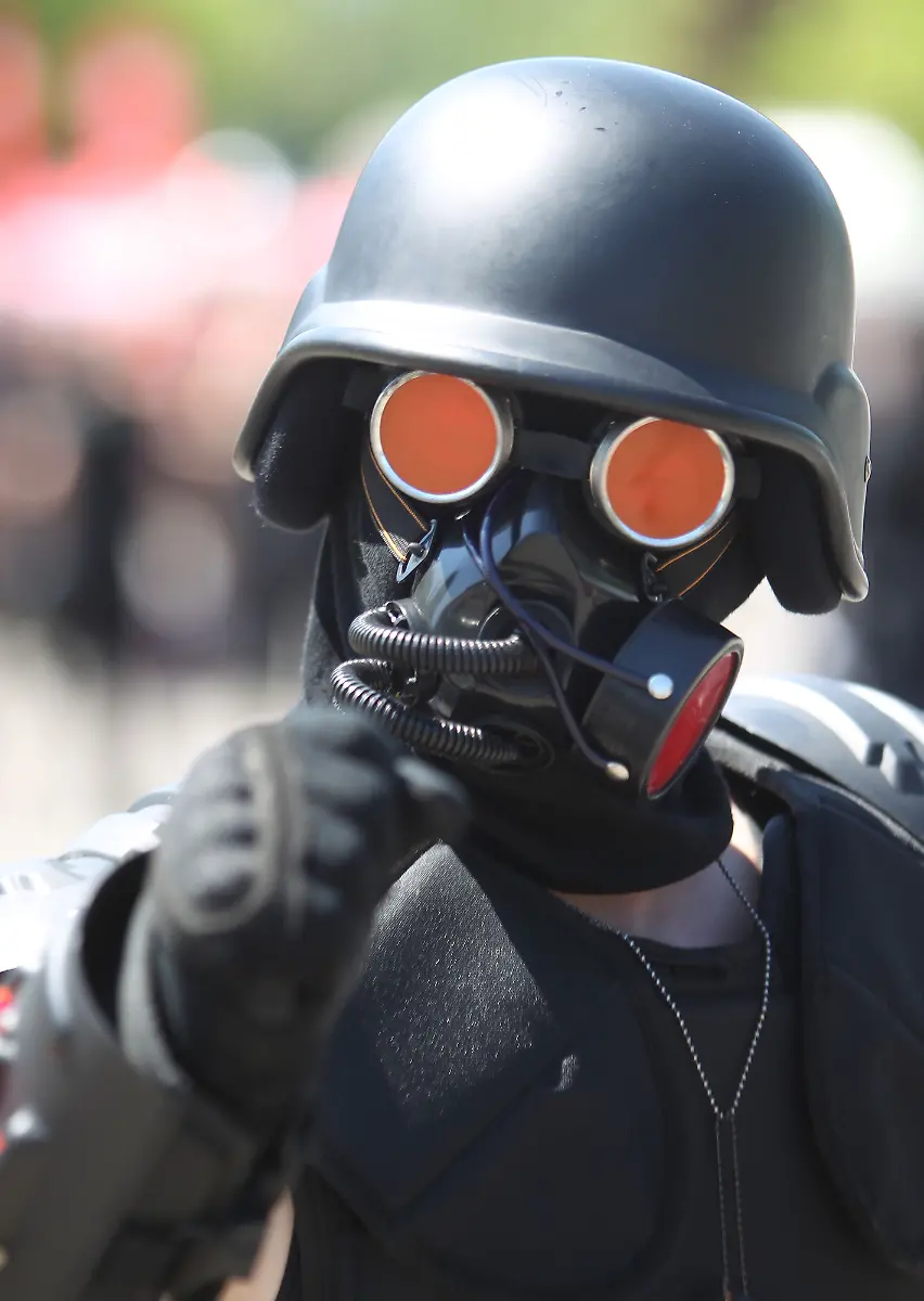 DI10198-20120525-jpg1284078083968486604