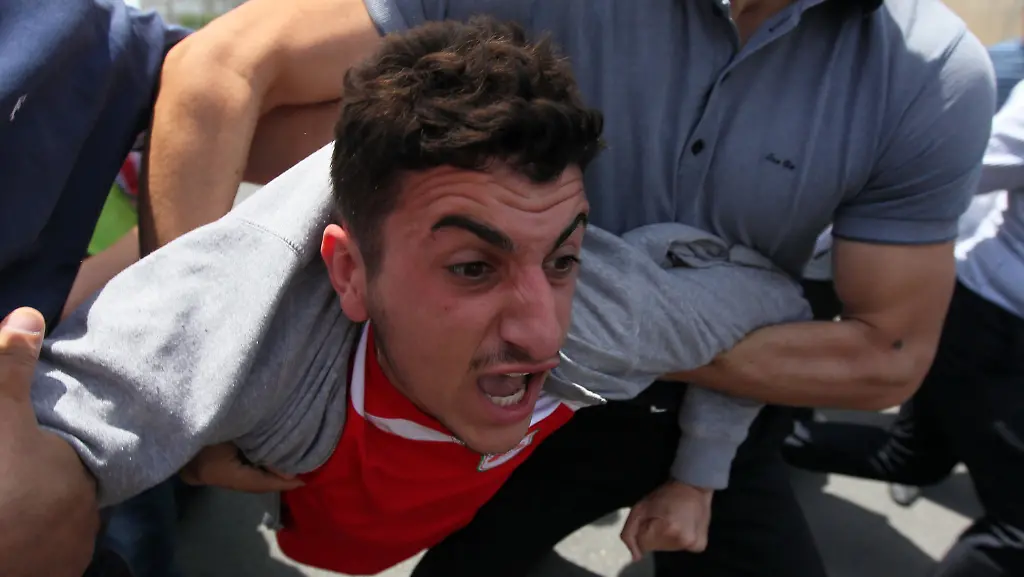 34yc4903-jpg4650451993738277860