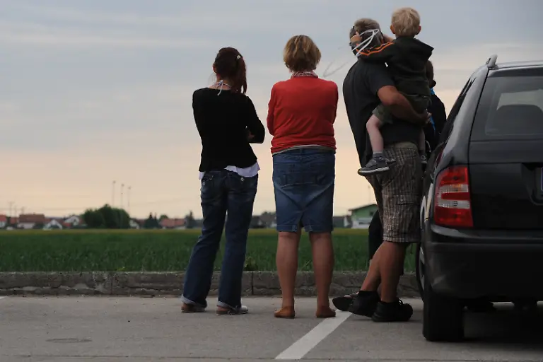 DI30422-20120522-jpg7554851895822876663