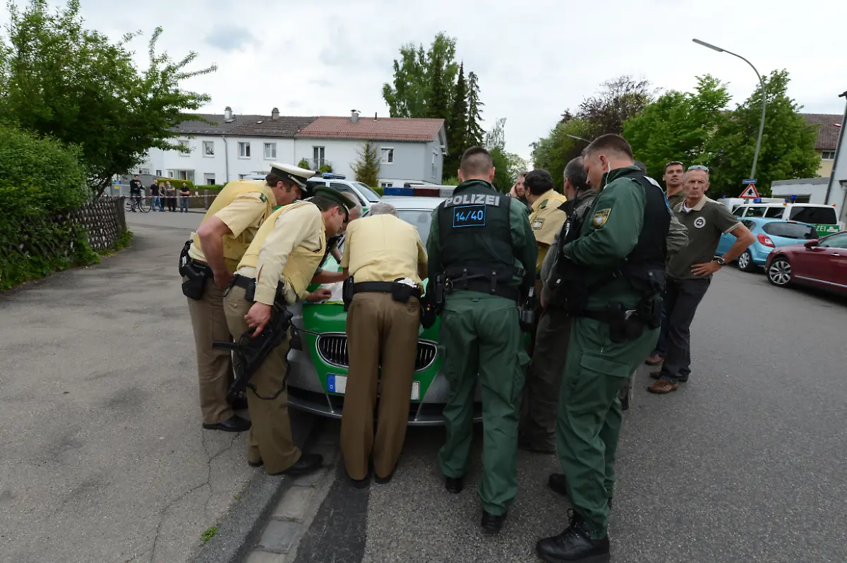 DI30311-20120522-jpg2685985230550812018