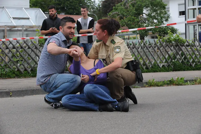 DI30334-20120522-jpg5977851836720273594