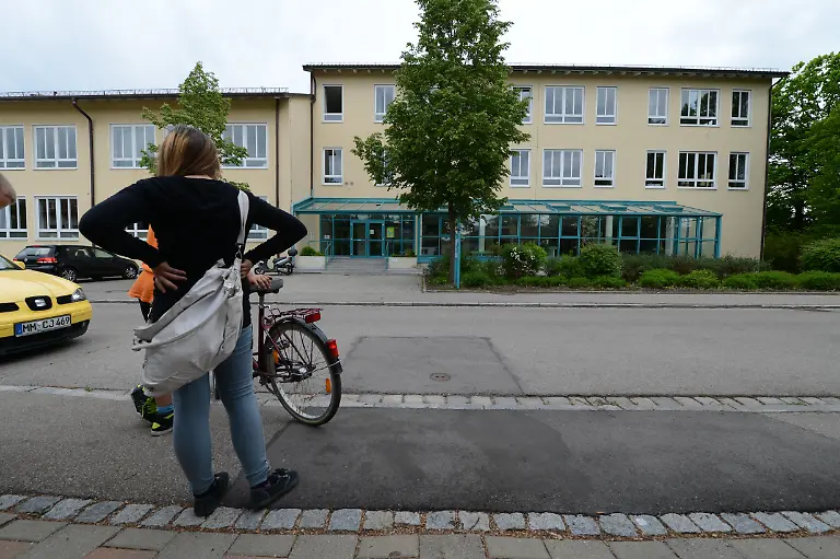 DI20853-20120522-jpg8856083231358530022