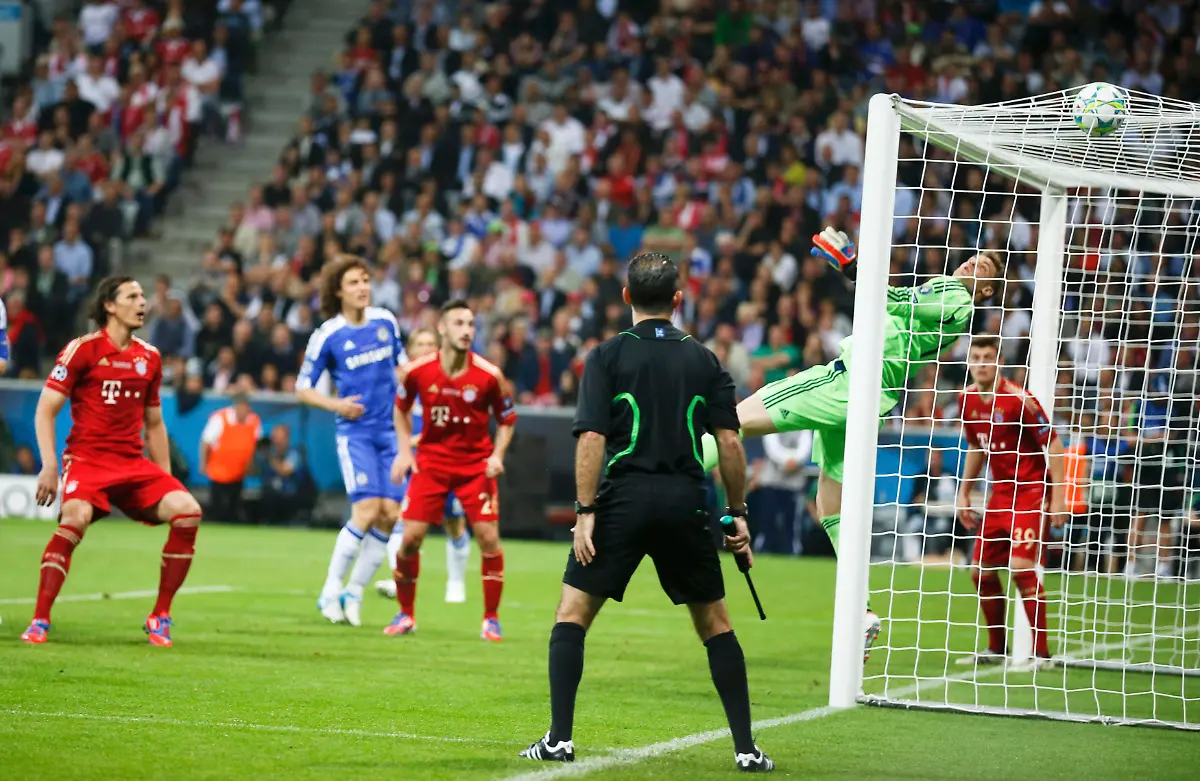 2012-05-19T211814Z-01-CVI165-RTRMDNP-3-SOCCER-CHAMPIONS-JPG8650088366109237486