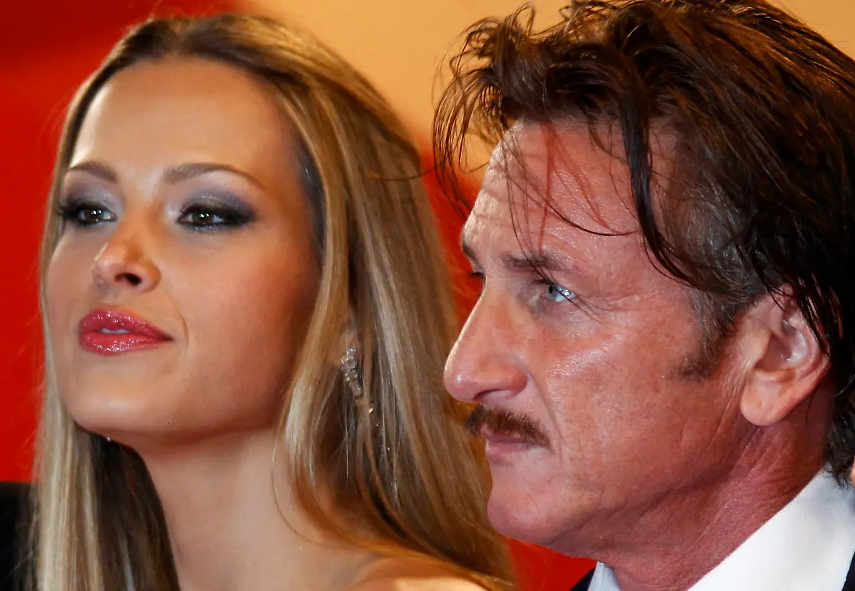 2012-05-18T205706Z-01-CAN398-RTRMDNP-3-CANNES-JPG160091498587083067