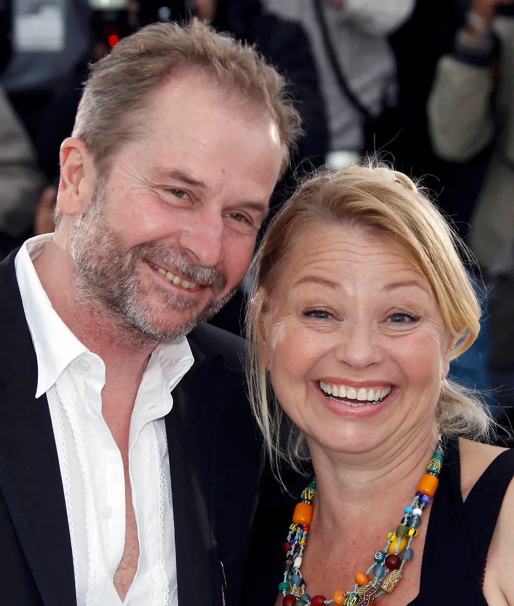 2012-05-18T104022Z-01-CAN139-RTRMDNP-3-CANNES-JPG6920345274573653651