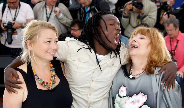 2012-05-18T103048Z-01-CAN132-RTRMDNP-3-CANNES-JPG4452804657726185623