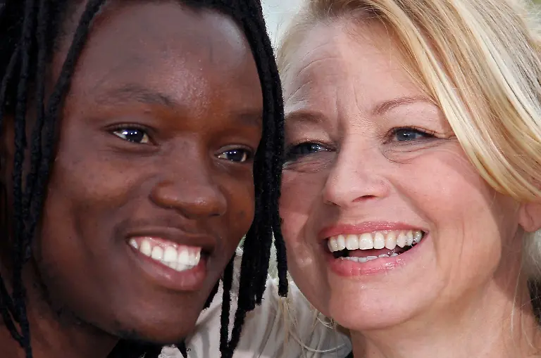 2012-05-18T104848Z-01-CAN147-RTRMDNP-3-CANNES-JPG8168241769803124480