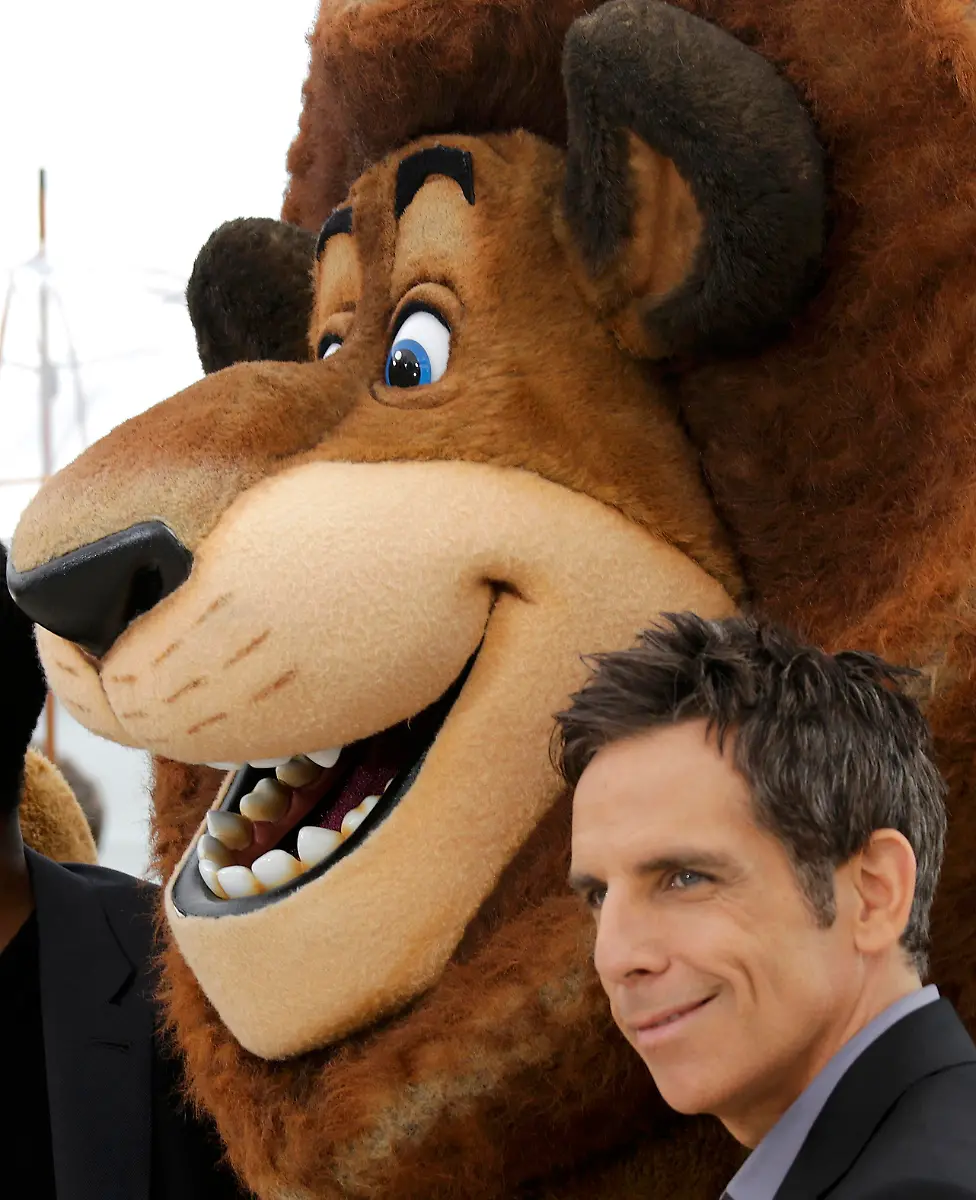 2012-05-18T144846Z-01-CAN223-RTRMDNP-3-CANNES-JPG7310338596561498286