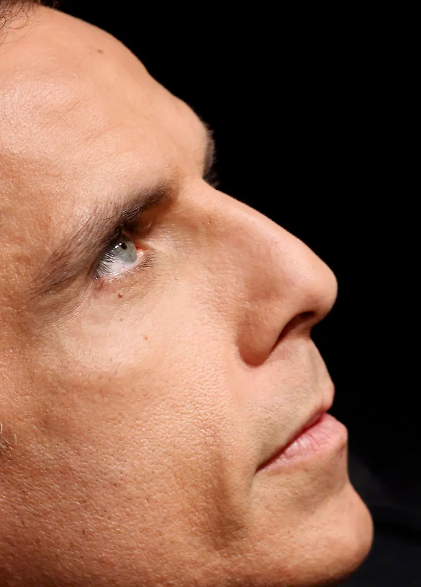 2012-05-18T135730Z-01-CAN160-RTRMDNP-3-CANNES-JPG1921194959511834990