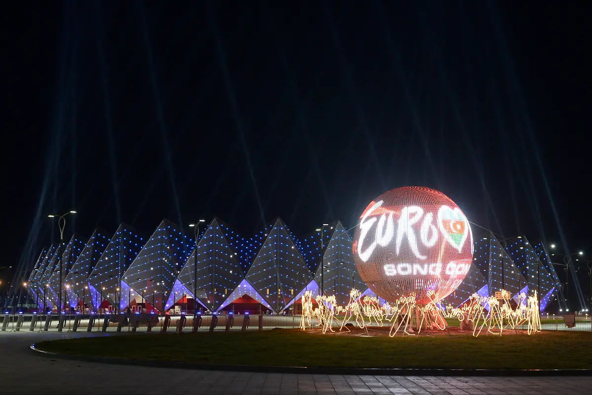 DI30509-20120520-jpg904325690640819606