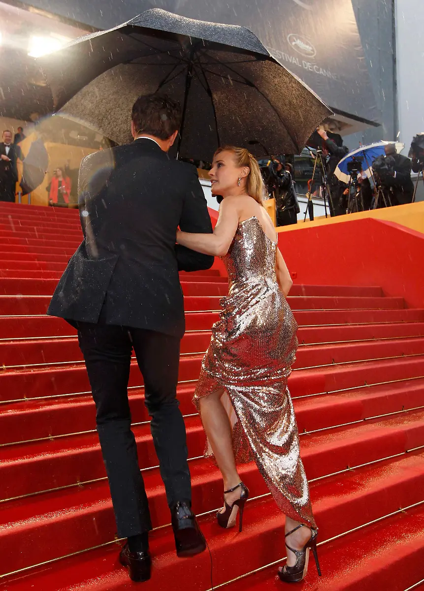 2012-05-20T183144Z-01-CAN455-RTRMDNP-3-CANNES-JPG7109390978609734670