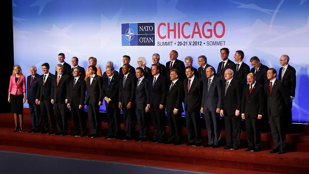 2012-05-20T235843Z-01-CHI904-RTRMDNP-3-NATO-SUMMIT-JPG6502976486202817124