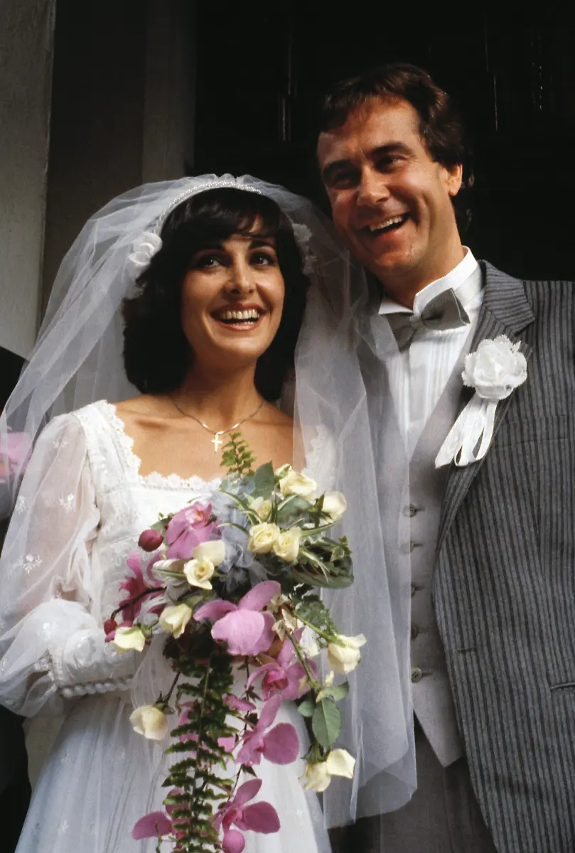 DAB1380-20120519-jpg8098508414367509897