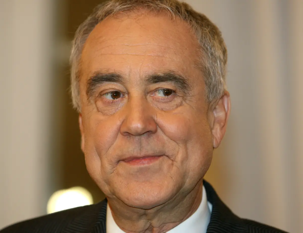 DI10180-20120519-jpg4929216068974454880