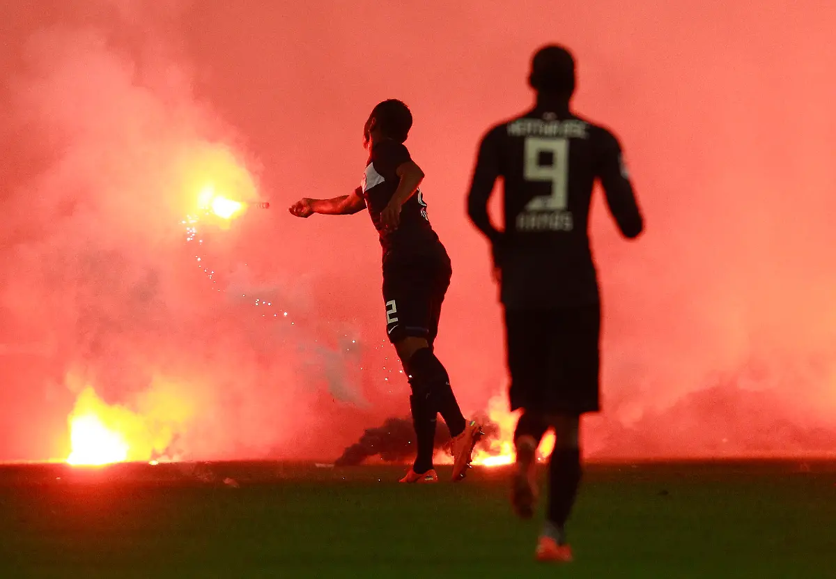 2012-05-15T214528Z-01-INA26-RTRMDNP-3-SOCCER-GERMANY-JPG5004987492774202783