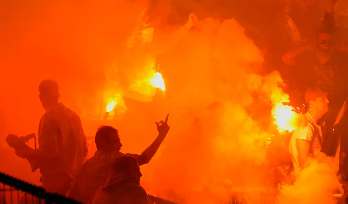 DI30595-20120515-jpg1942290434794408069